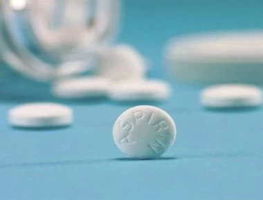 Ασπιρίνη: Νέα έρευνα ανατρέπει τα δεδομένα – Τι πρέπει να προσέχετε